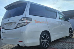 Toyota Vellfire 2008 Nyeupe Inauzwa