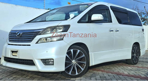 Toyota Vellfire 2008 Nyeupe Inauzwa - 2/5