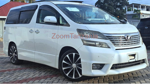 Toyota Vellfire 2008 Nyeupe Inauzwa - 3/5