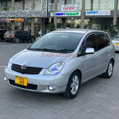 Toyota Spacio 2003 Rangi Silver Inauzwa
