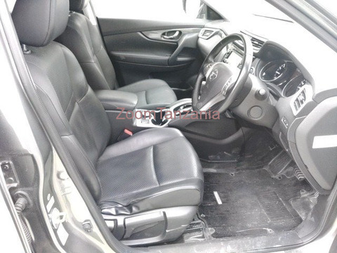 Nissan X-Trail 2004 Rangi Kijivu, Inauzwa - 6/6