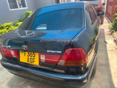 Toyota Sprinter 2002 Blue Inauzwa - 6/6