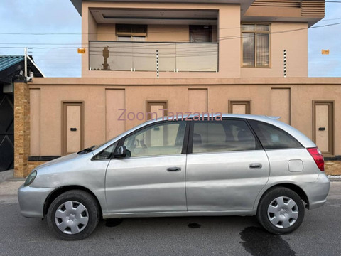 1990 Toyota Nadia Silver - 5/6