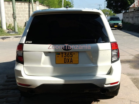 Subaru Forester 2009 White - 2/6