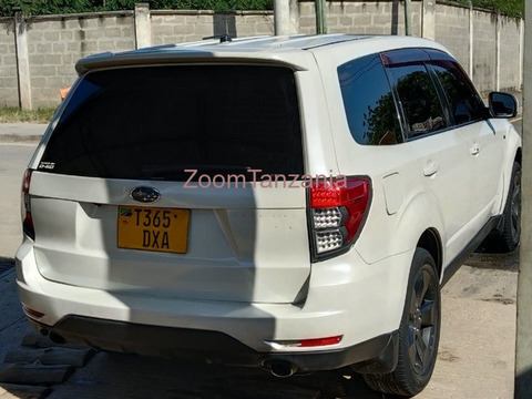 Subaru Forester 2009 White - 3/6
