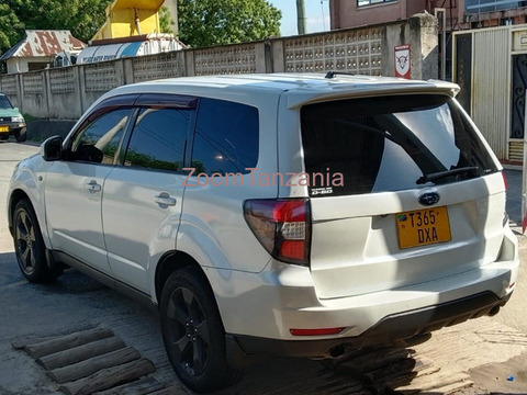 Subaru Forester 2009 White - 5/6