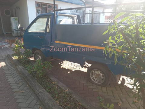 2005 Toyota LiteAce Blue - 4/4