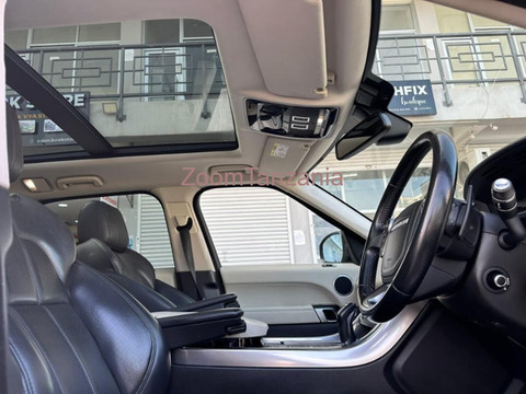 2018 Land Rover Range Rover Gray - 3/6