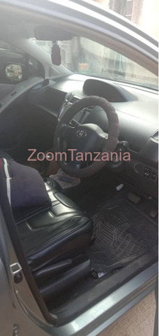 2006 Toyota Vitz Green - 2/5