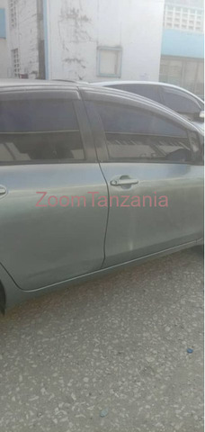 2006 Toyota Vitz Green - 4/5