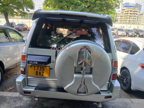 2002 Toyota Land Cruiser Prado Silver - 3/6