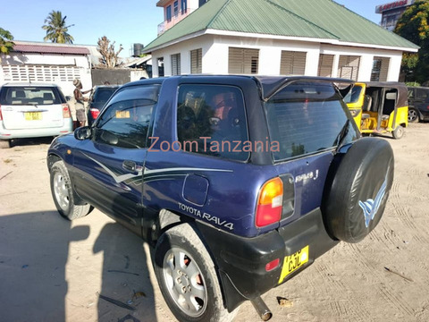 2000 Toyota RAV4 Blue - 3/6