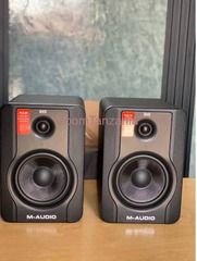 BX5 M-audio D2 Professional Monitor Speaker