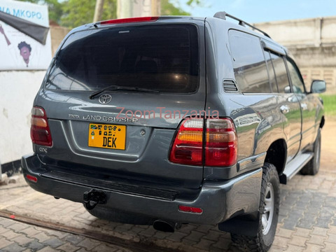 2000 Toyota Land Cruiser GX105 Gray - 3/6