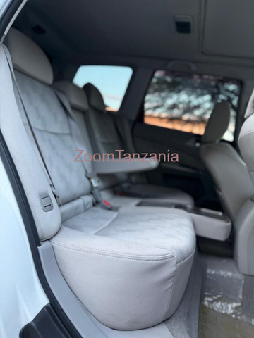 2010 Subaru Forester White - 4/4