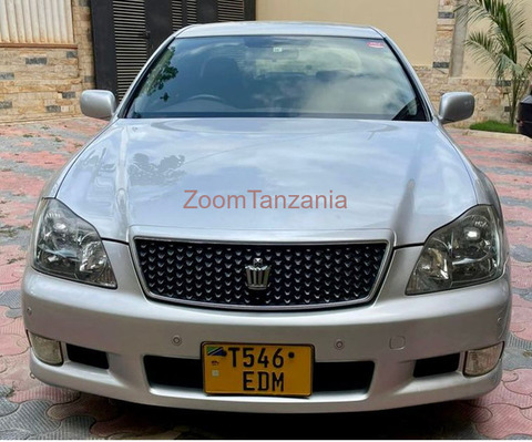 2007 Toyota Crown Athlete Silver - 1/6