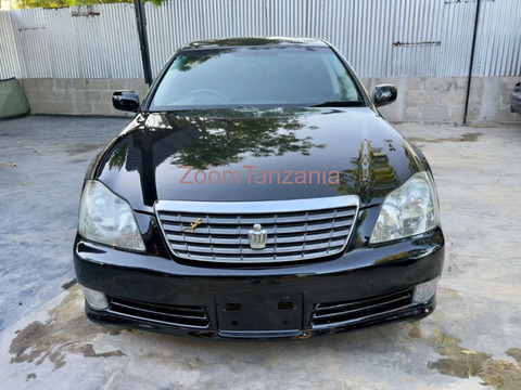 2004 Toyota Athlete Black for Sale - 1/4