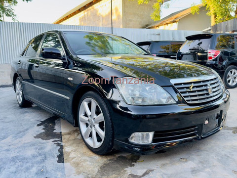 2004 Toyota Athlete Black for Sale - 2/4