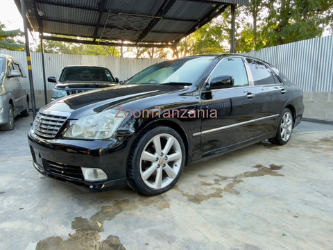 2004 Toyota Athlete Black for Sale - 3/4