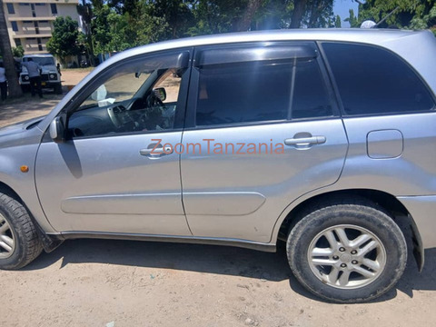 2005 Toyota RAV4 Gray for Sale - 2/6