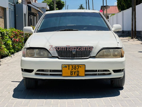 1996 Toyota Cresta White for Sale - 1/6