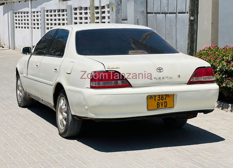1996 Toyota Cresta White for Sale - 4/6