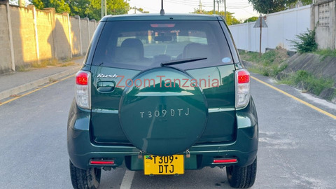 2009 Toyota Rush Green for Sale - 3/6