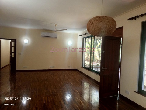 3-Bedroom Villa for Rent in Oyster Bay - 2/6