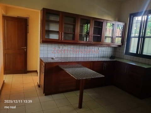 3-Bedroom Villa for Rent in Oyster Bay - 3/6