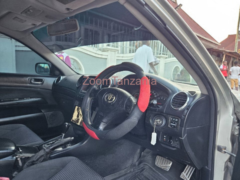 Toyota Verossa 2002 Rangi Silver Inauzwa - 5/6