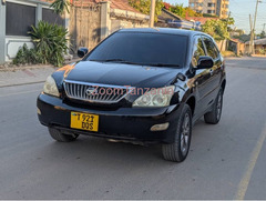 Toyota Harrier 2008 Nyeusi Inauzwa