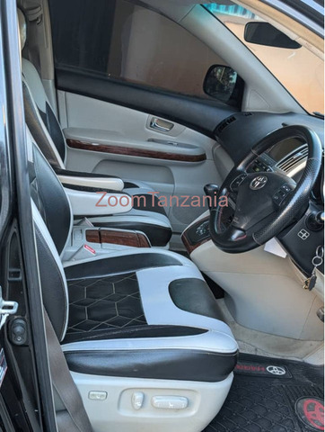 Toyota Harrier 2008 Nyeusi Inauzwa - 5/6