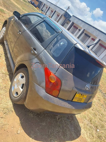 Toyota IST Silver - 5/5
