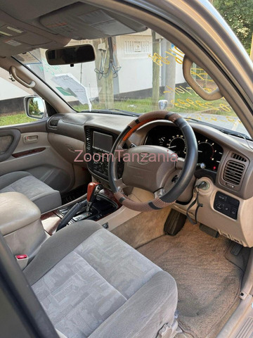 2003 Toyota Land Cruiser VX Amazon Beige for Sale - 3/6
