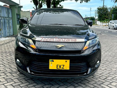 2016 Toyota Harrier Black for Sale