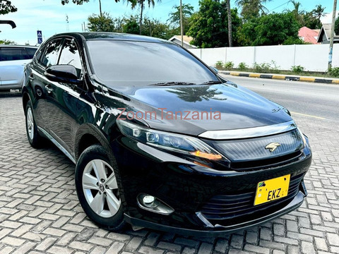 2016 Toyota Harrier Black for Sale - 4/6