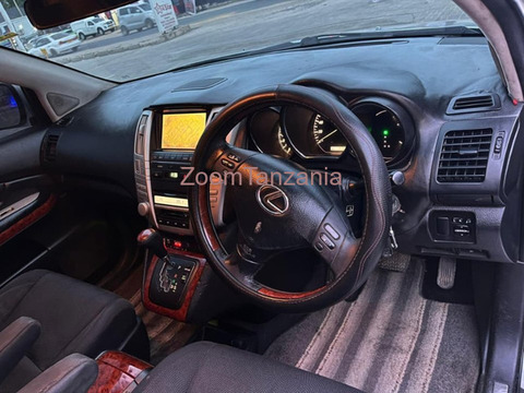 Toyota Harrier 2008 Silver Inauzwa - 5/6