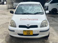 2002 Toyota Vitz Silver for Sale
