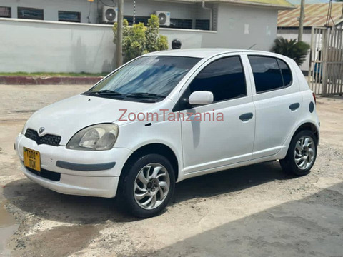 2002 Toyota Vitz Silver for Sale - 3/4