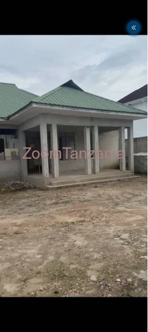 Nyumba 700 SQM Inauzwa Mbweni JKT - 2/4