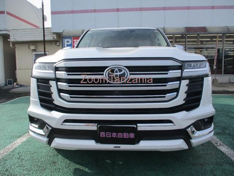 2025 Toyota Land Cruiser Pearl White for Sale - 1/6