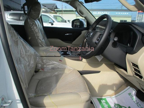 2025 Toyota Land Cruiser Pearl White for Sale - 6/6