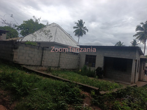 House With 3 Bedrooms In Pugu Kajiungeni For Rent - 2/6