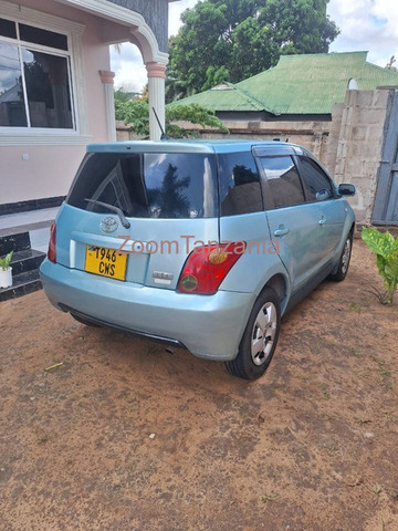 Toyota Ist 2004 Blue Inauzwa - 3/6