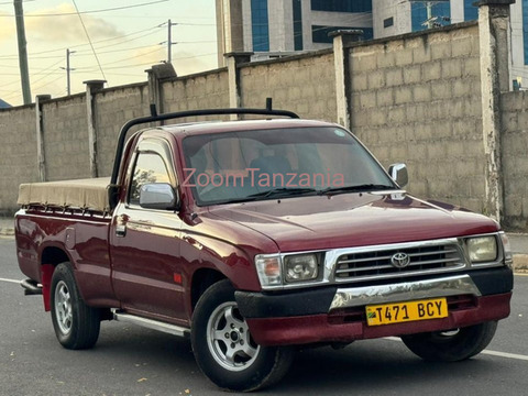Toyota Hilux 2000 Inauzwa - 5/6