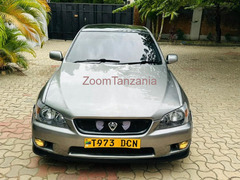 Toyota Altezza 2001 Inauzwa