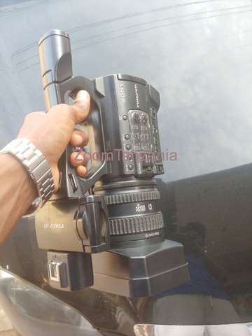 Sony HXR-NX100 Full HD NXCAM Camcorder Inauzwa - 6/6