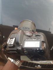 Camera Canon Mark II Inauzwa