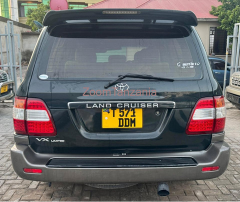 2004 Toyota LandCruiser for Sale - 5/6