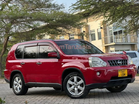 Nissan X-Trail 2009 Red Inauzwa - 5/6